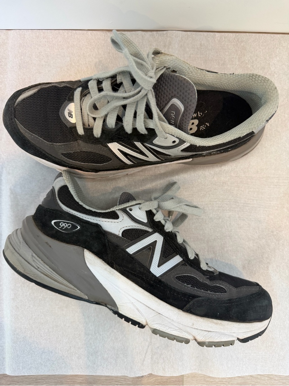 New Balance 990 Gray & Black Sneakers US 8